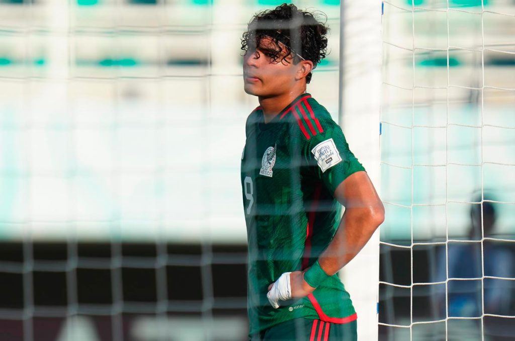 Stephano Carrillo fue tentado para volver a la Liga MX