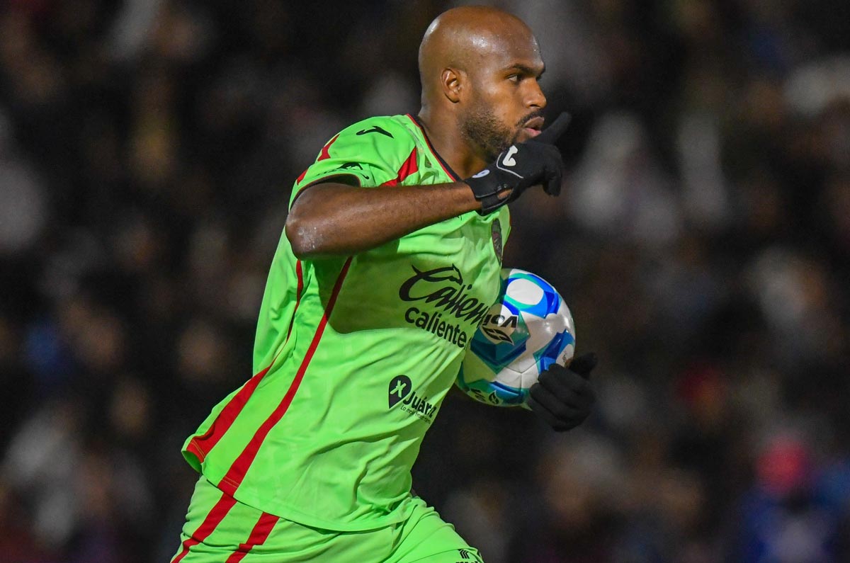 Óscar Estupiñán, a la caza de los históricos en Juárez