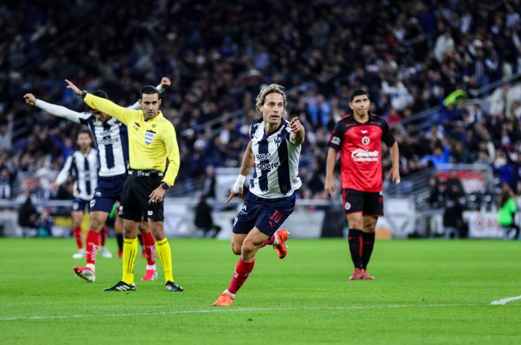 Djuca: sus primeras palabras como Rayado 1