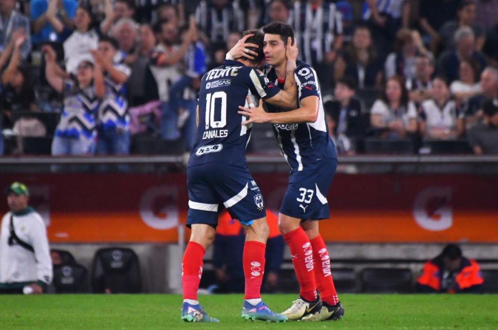 Sergio Canales y Stefan Medina estarían por salir de Rayados de Monterrey