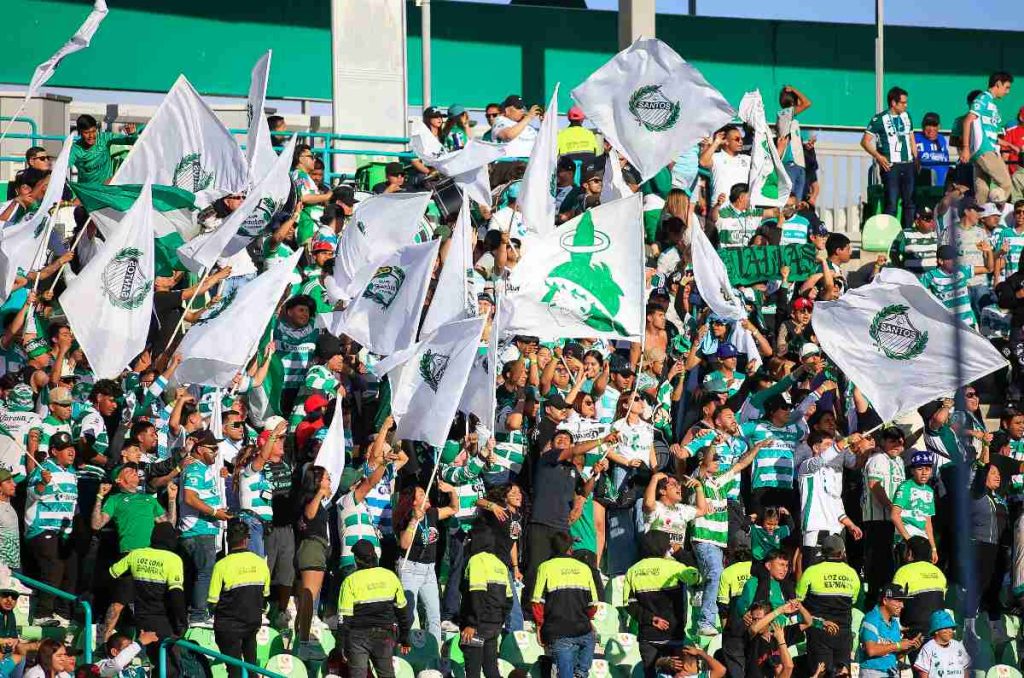 Santos hace limpia: Omar Tapia el elegido 0