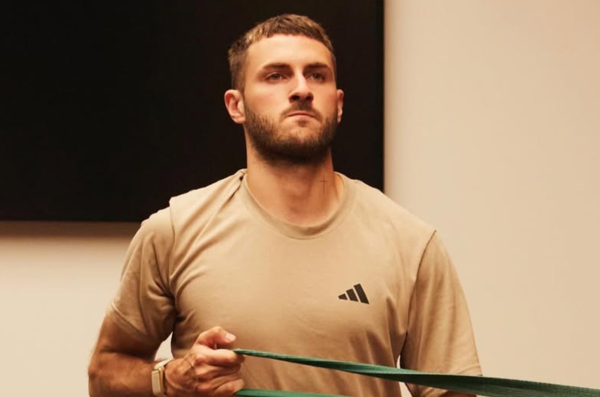 Se alarga el tiempo de espera para Santiago Giménez