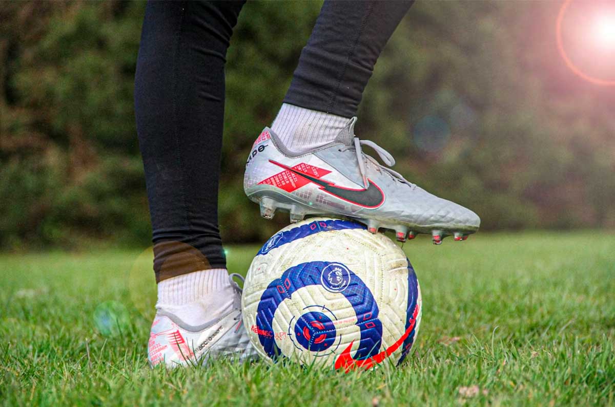 Tenis de futbol rápido: guía para elegir el calzado ideal