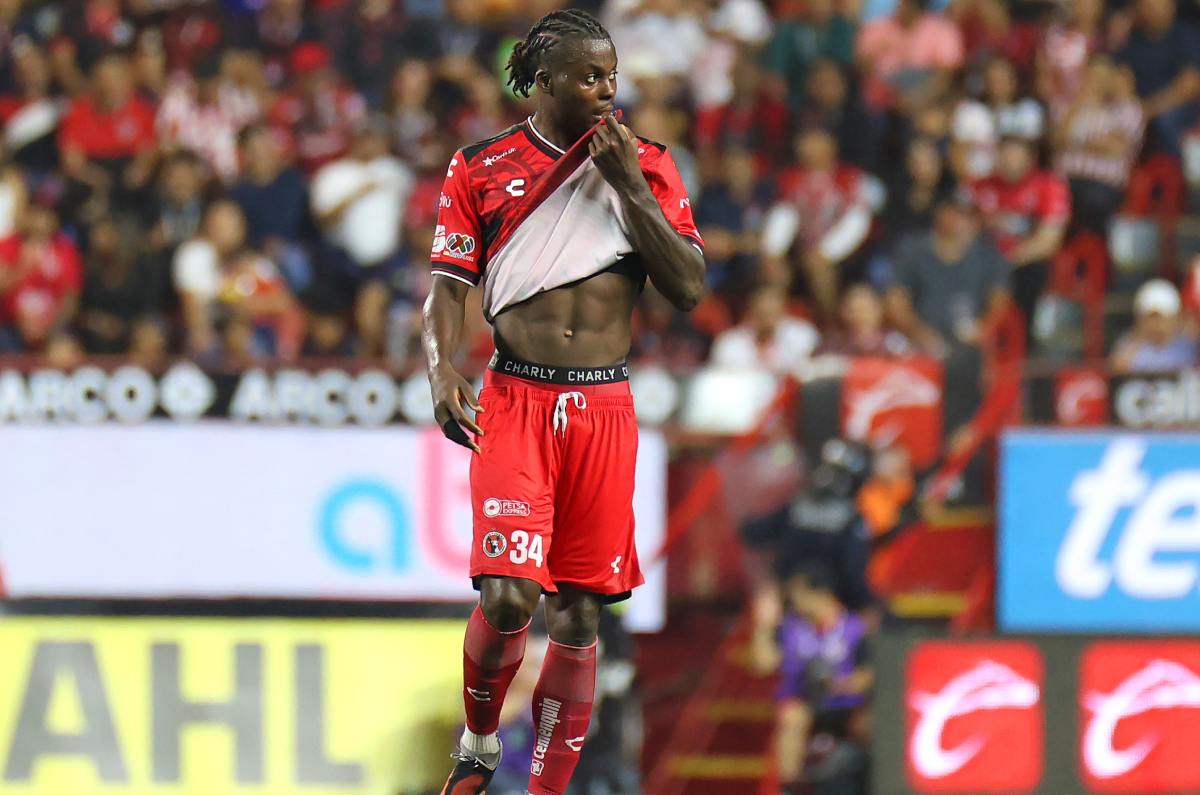 xolos-de-tijuana-recupera-una-pieza-importante-frank-boya-