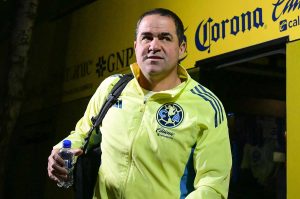 André Jardine ya piensa en un futuro lejos de América