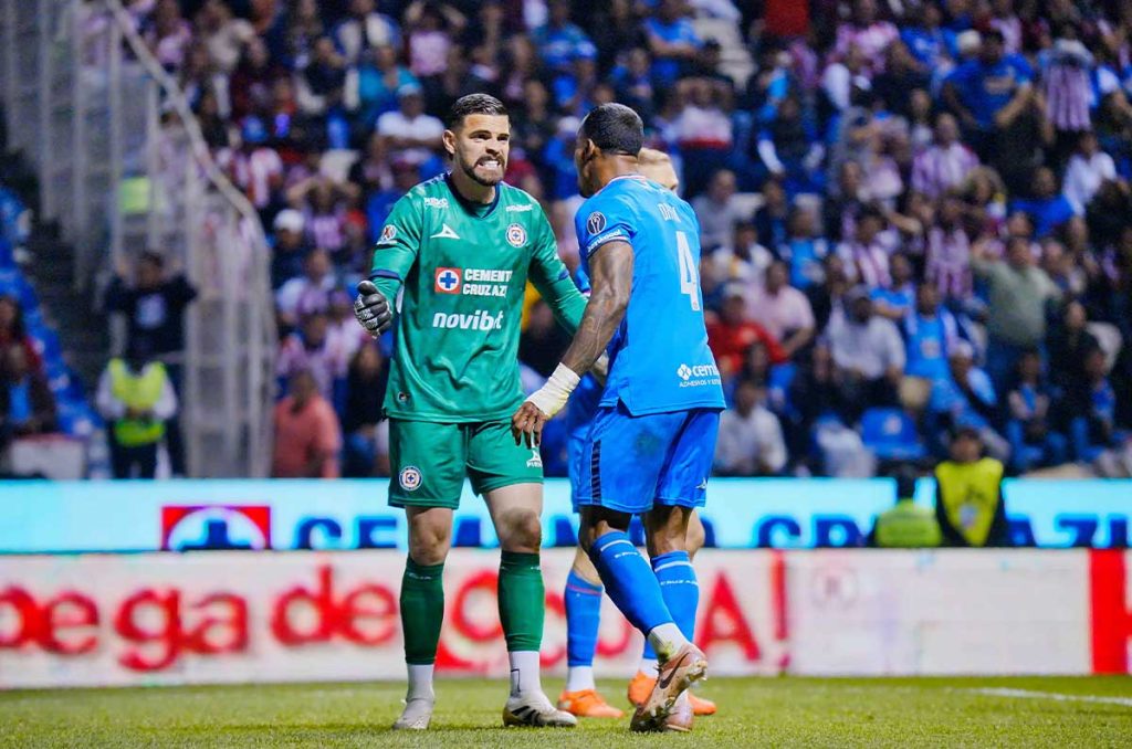 Andrés Gudiño debe asegurar su lugar en Cruz Azul para llegar a la Selección Mexicana