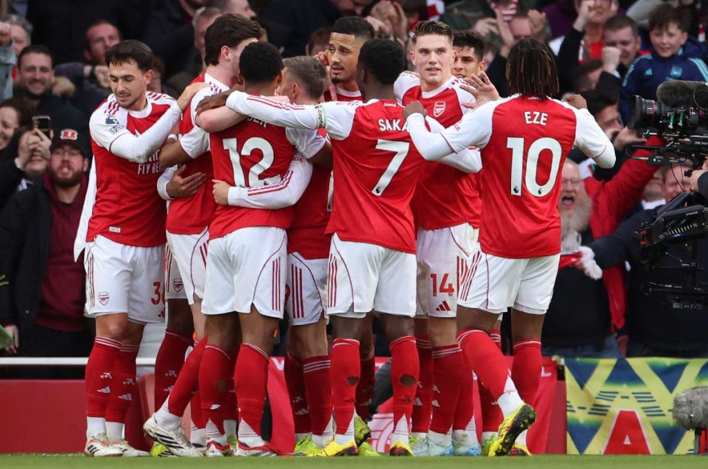 Arsenal muy cerca de la corona inglesa