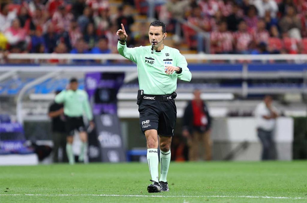 César Arturo Ramos está en la terna para arbitrar la final del Mundial 2026