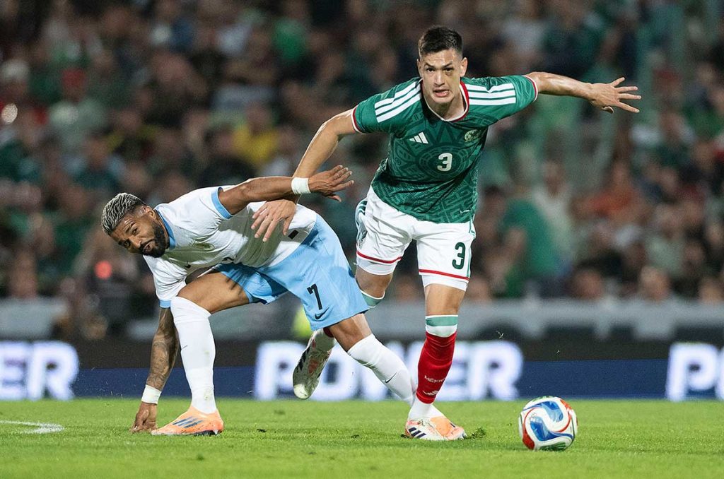 ¿César Montes estará listo para enfrentar a Portugal en 18 días?