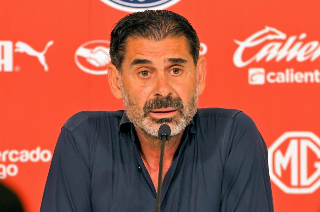 Fernando Hierro dejó algunos fichajes cuestionables en Chivas