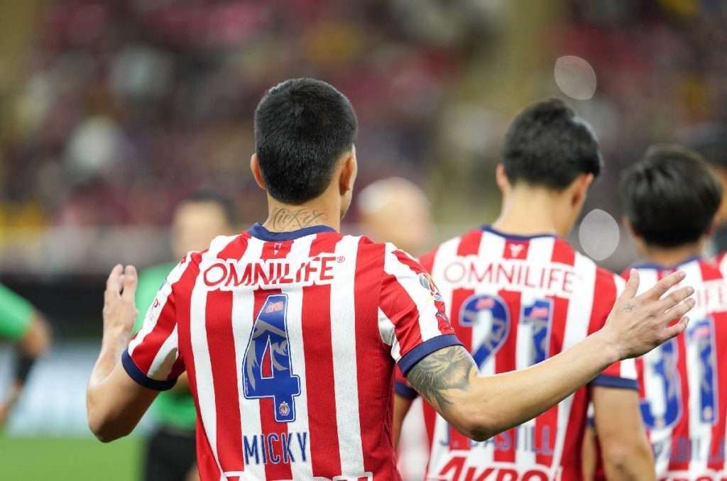 Miguel Tapias tendría sentenciada su salida de Chivas