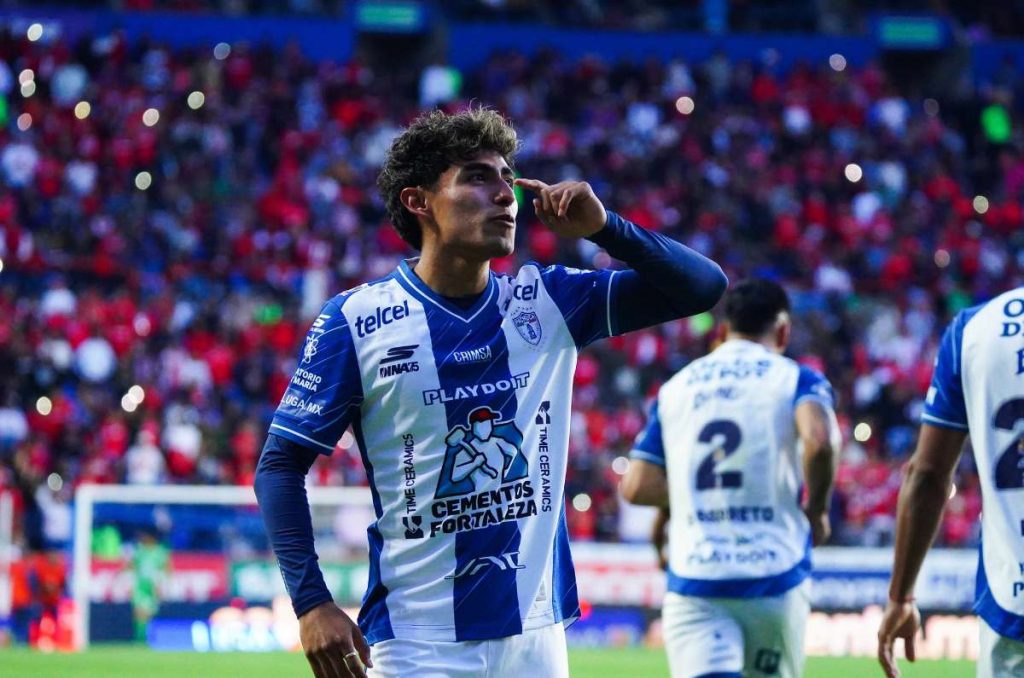 Chivas quiere el fichaje de Elías Montiel