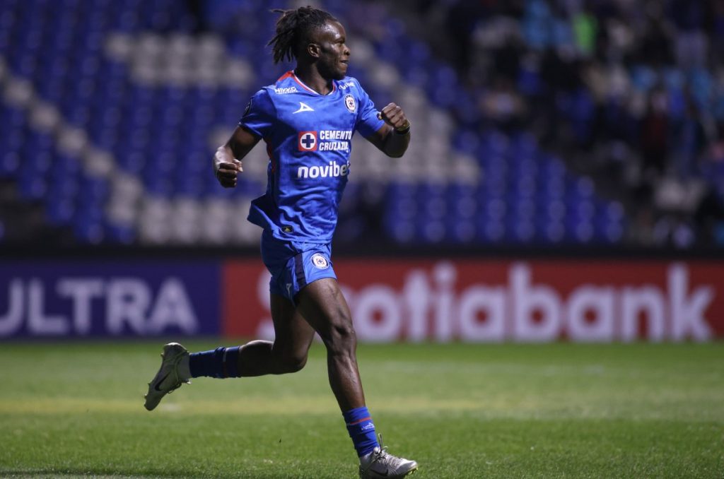 Cruz Azul y Christian Ebere, la restricción que le impide jugar 0