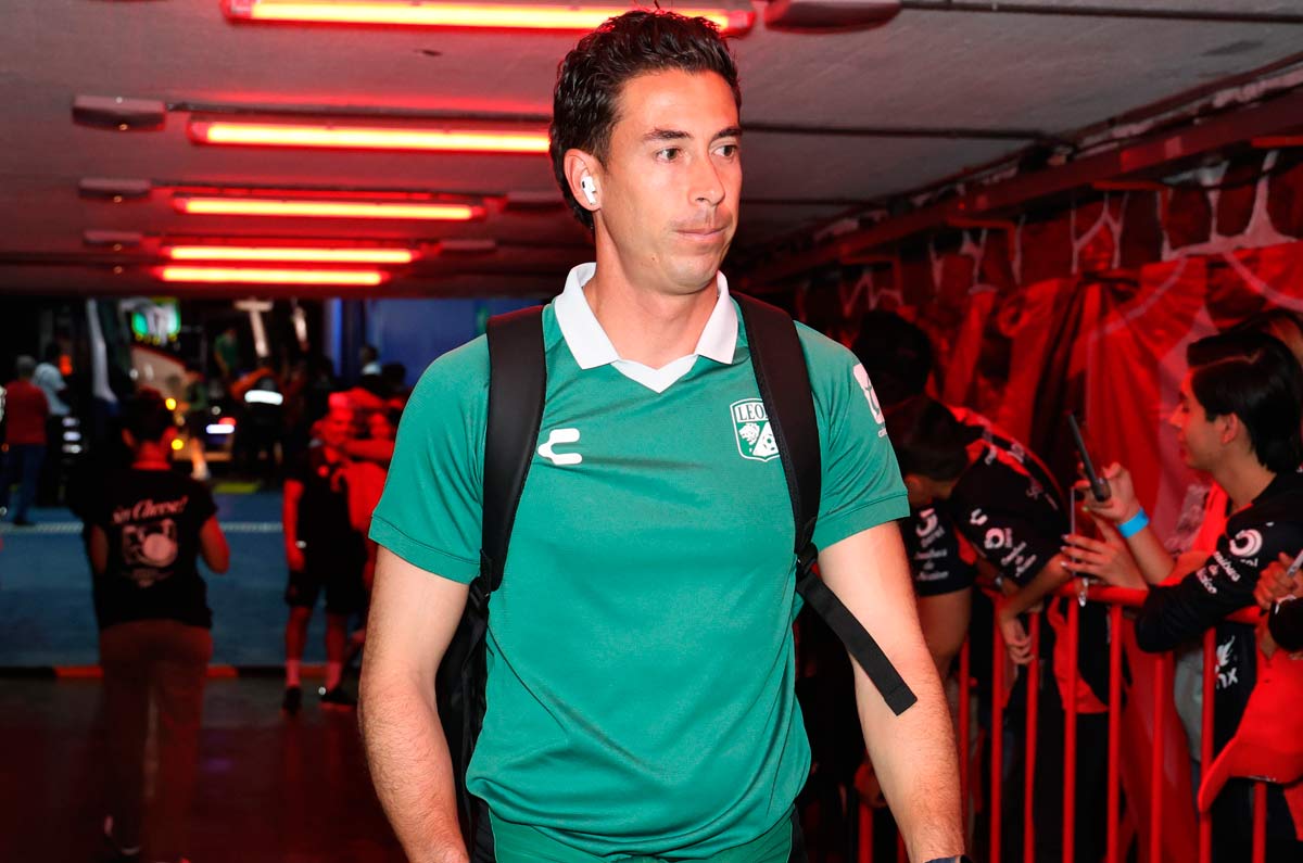 club-leon-salidas-jugadores-nacho-ambriz-clausura-2026-