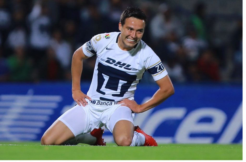 Salieron por la puerta de atrás de Chivas y su refugio fue Pumas 5