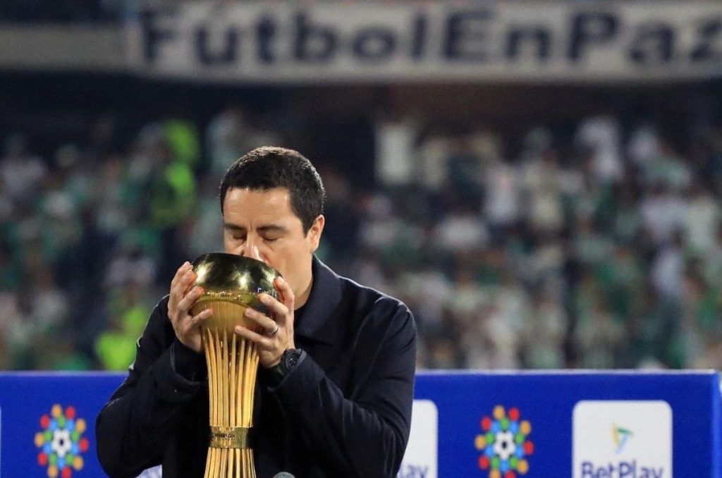 Los festejos de Efraín Juárez que han generado polémica 1