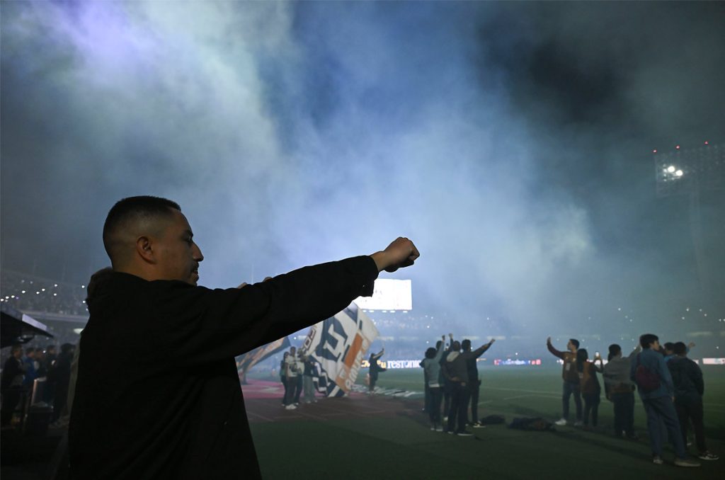 Efraín Juárez sigue metiéndose en problemas con Pumas