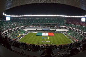 Estadio Azteca corre riesgo en el Mundial por deuda millonaria