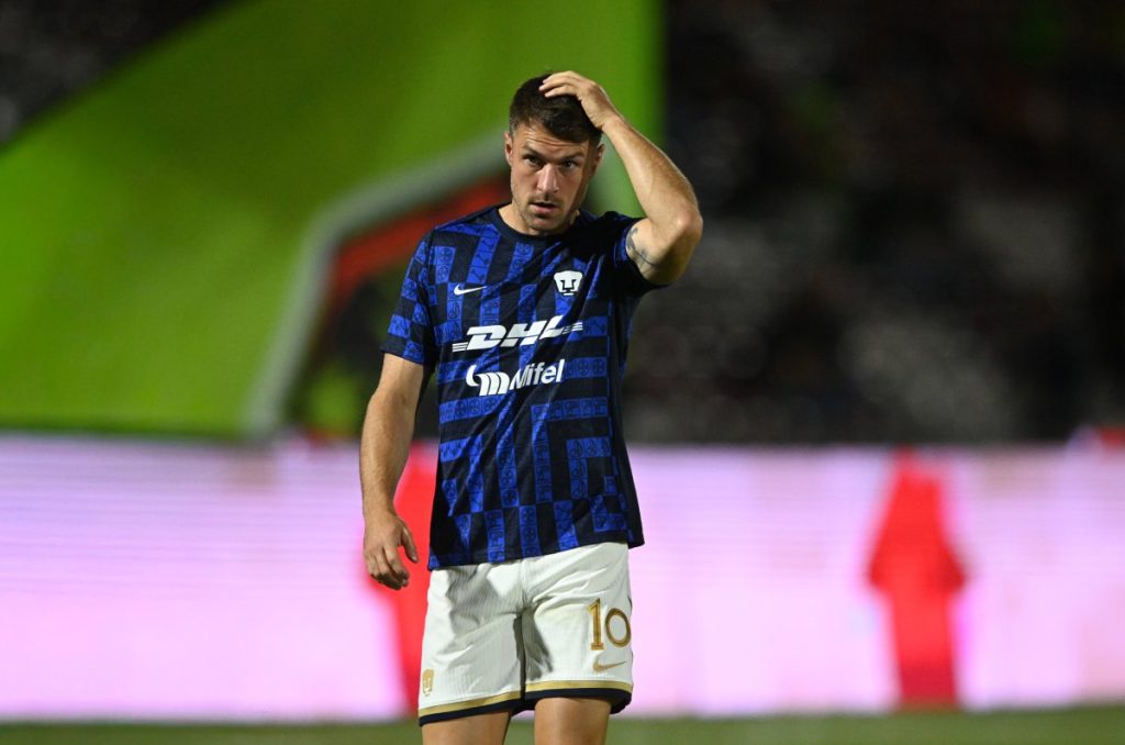 Aaron Ramsey, desde su salida de Pumas, no ha encontrado equipo