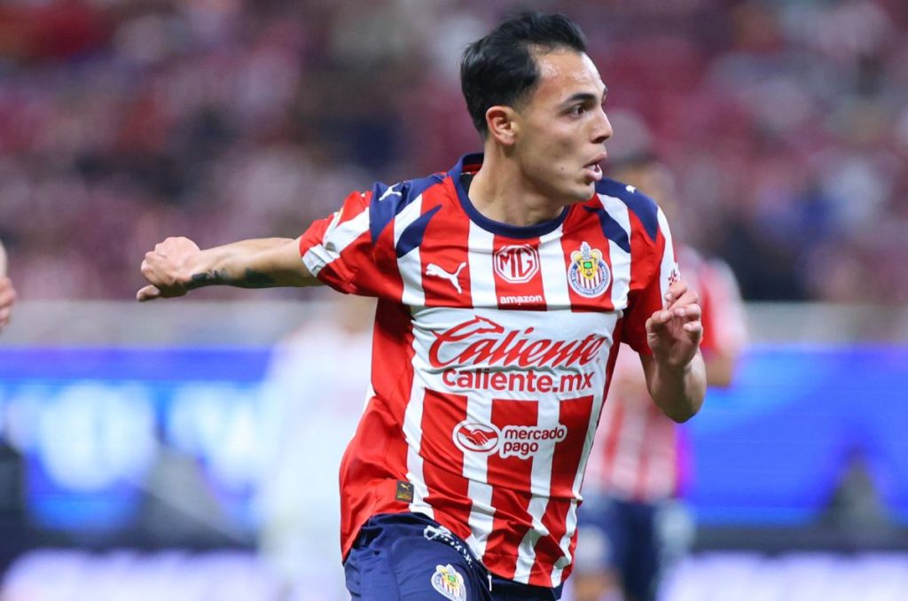 Hugo Camberos quiere salir de las Chivas de Guadalajara