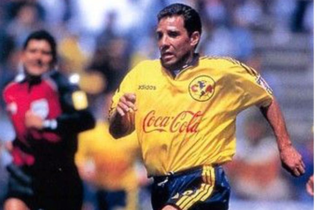 Ídolos de Pumas que jugaron en América 2