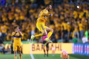 Llegó el gol 190 de Gignac en Liga MX