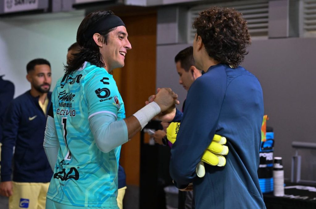 Carlos Acevedo y Guillermo Ochoa se alistan para el Mundial 2026