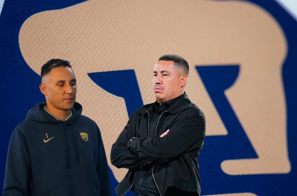 Keylor Navas y Efraín Juárez, en la cuerda floja con Pumas