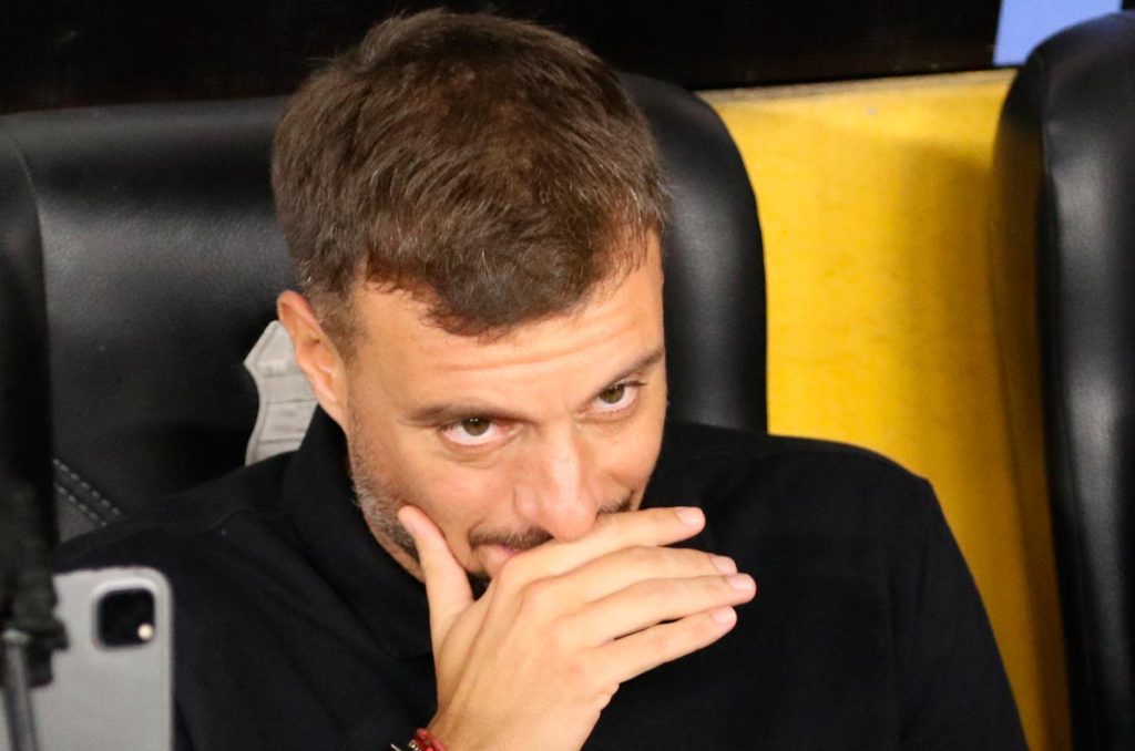 ¡Atención, Rayados! Botafogo toma decisión sobre Martín Anselmi