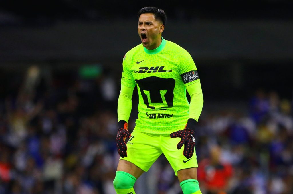 Salieron por la puerta de atrás de Chivas y su refugio fue Pumas 3