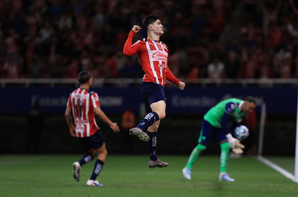 Pumas sigue sin vencer a Chivas en Guadalajara desde hace 8 años 1