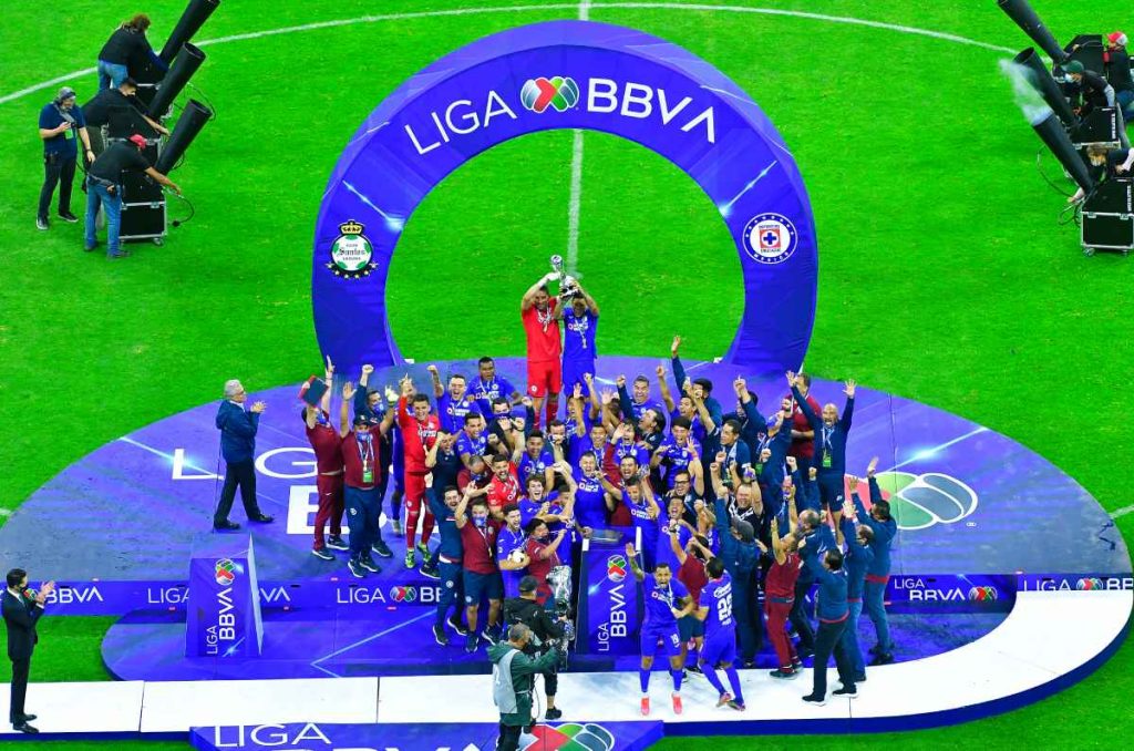 Cruz Azul regresa al Azteca. Así le ha ido en el Coloso de Santa Úrsula