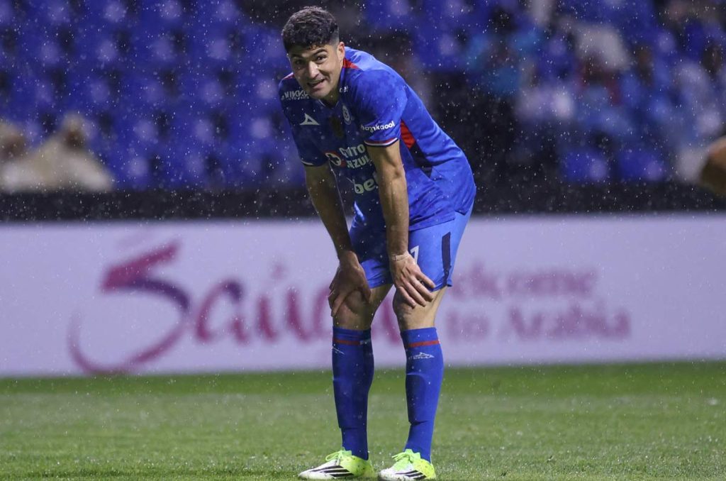 Nicolás Ibáñez se perdería lo que resta del semestre con cruz Azul
