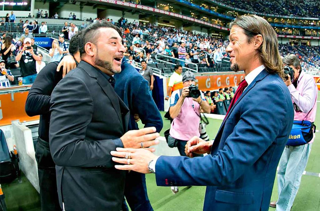 Turco Mohamed y Matías Almeyda, ambos son un sueño para Cruz Azul