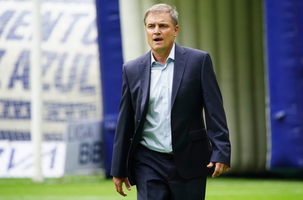 Los entrenadores que llegaron como bomba y fracasaron con Cruz Azul 1