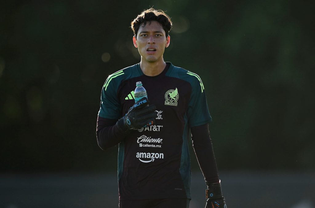 Fernando Tapia simplemente no encuentra minutos en el campo con América
