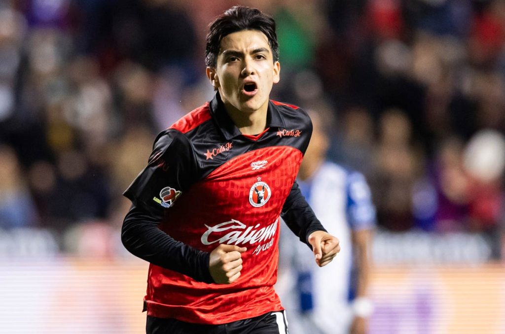 Gilberto Mora sigue siendo deseado en el mercado de fichajes