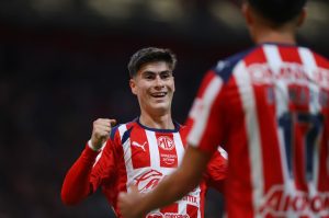 Equipo de Portugal ya preguntó por la ‘Hormiga’ González