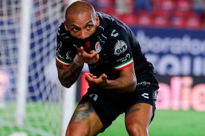 ¿Qué necesita João Pedro para ser el goleador histórico de San Luis?