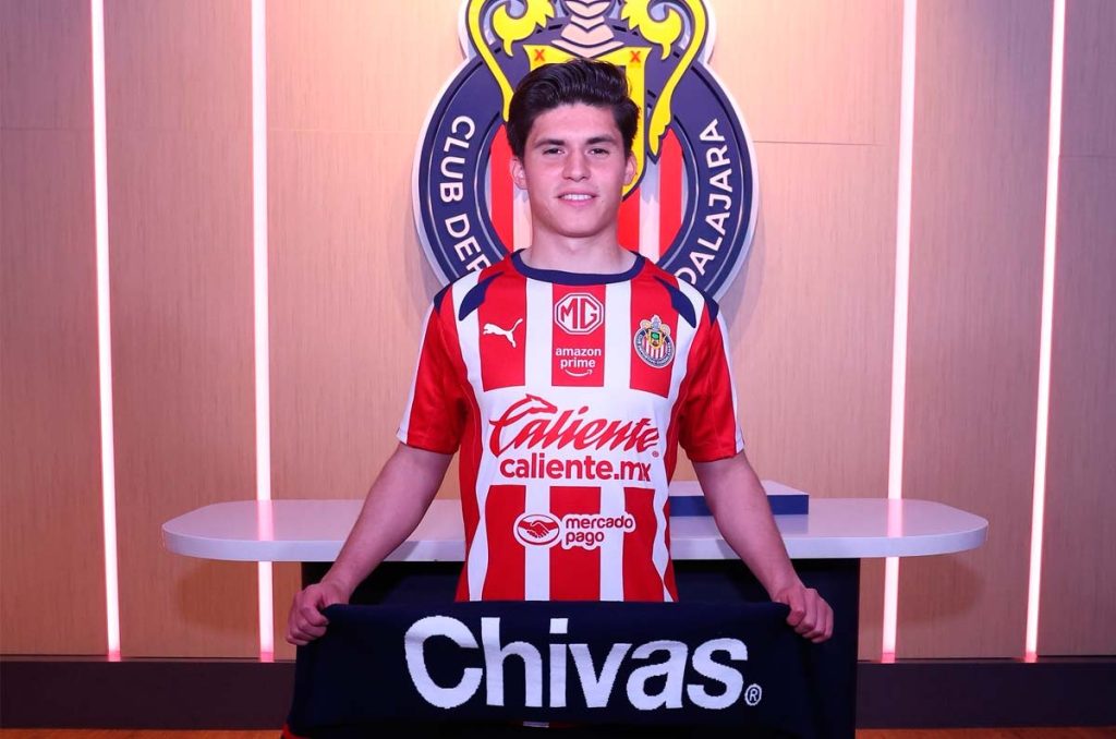 Jonathan Pérez básicamente NO ha jugado con las Chivas de Gabriel Milito