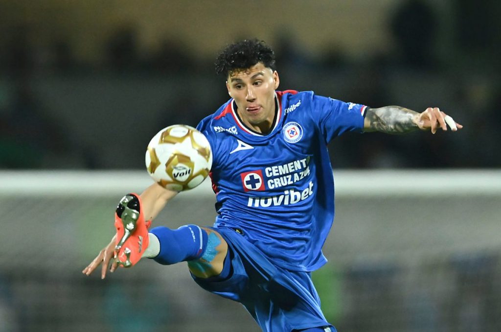 Los últimos 5 futbolistas mexicanos que Cruz Azul exportó a Europa 4