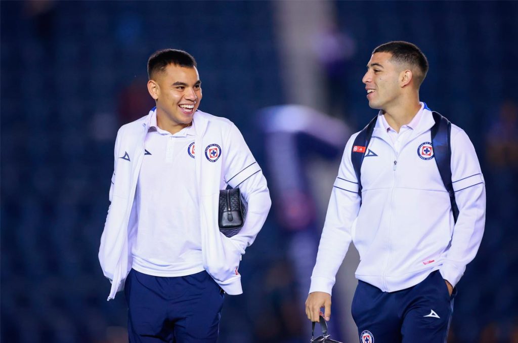 Charly Rodríguez y Erik Lira, dos de los mejor pagados en Cruz Azul