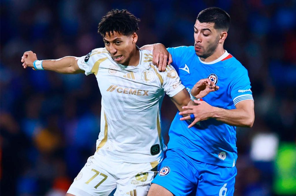 Ozziel Herrera y Erik Lira están en la mira del Feyenoord