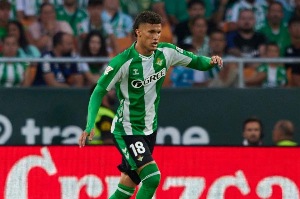 Nelson Deossa no está pasando un buen momento en Real Betis