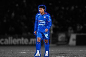 Nicolás Larcamón le corta el ritmo a Amaury Morales en Cruz Azul