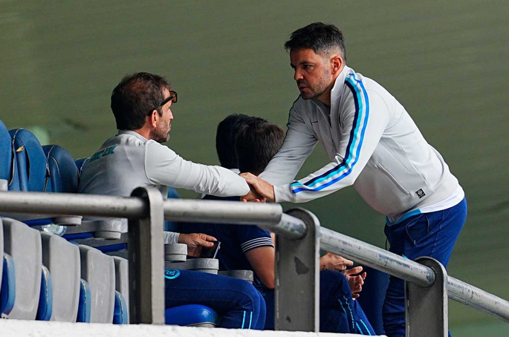 Nicolás Larcamón fue el técnico impuesto por Iván Alonso tras la salida de Vicente Sánchez