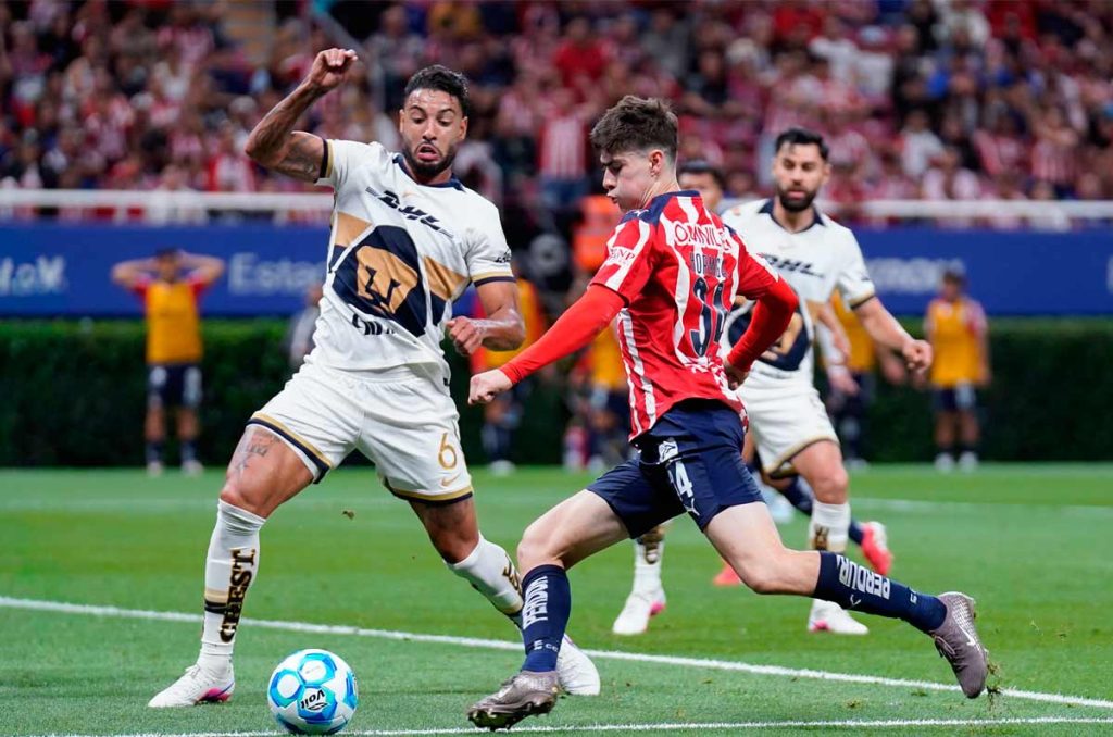 Pumas y Chivas tienen las mejores ofensivas de la competencia