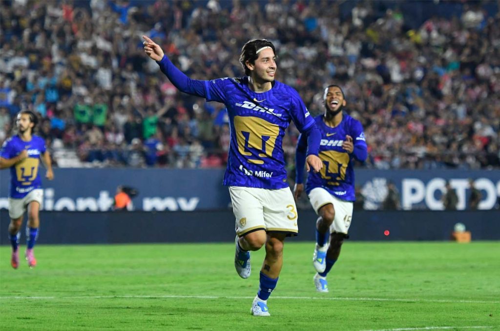 Casi 6 años después, Pumas vuelve a anotar de tiro libre en Liga MX