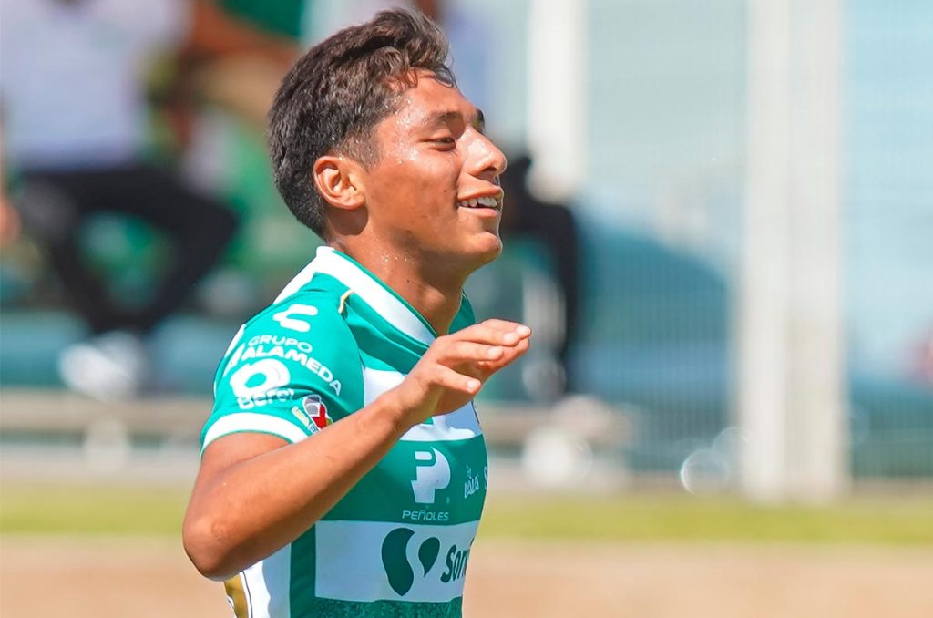 Nelson Sahiel Cedillo canterano destacado de Santos Laguna