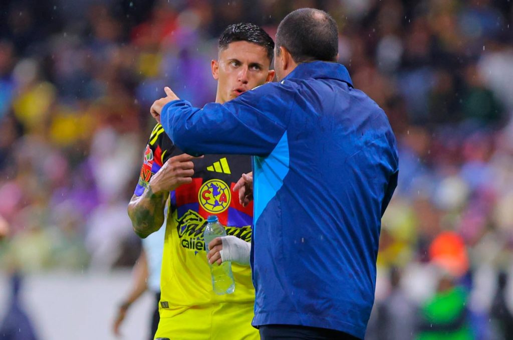 Brian Rodríguez se disgustó con André Jardine